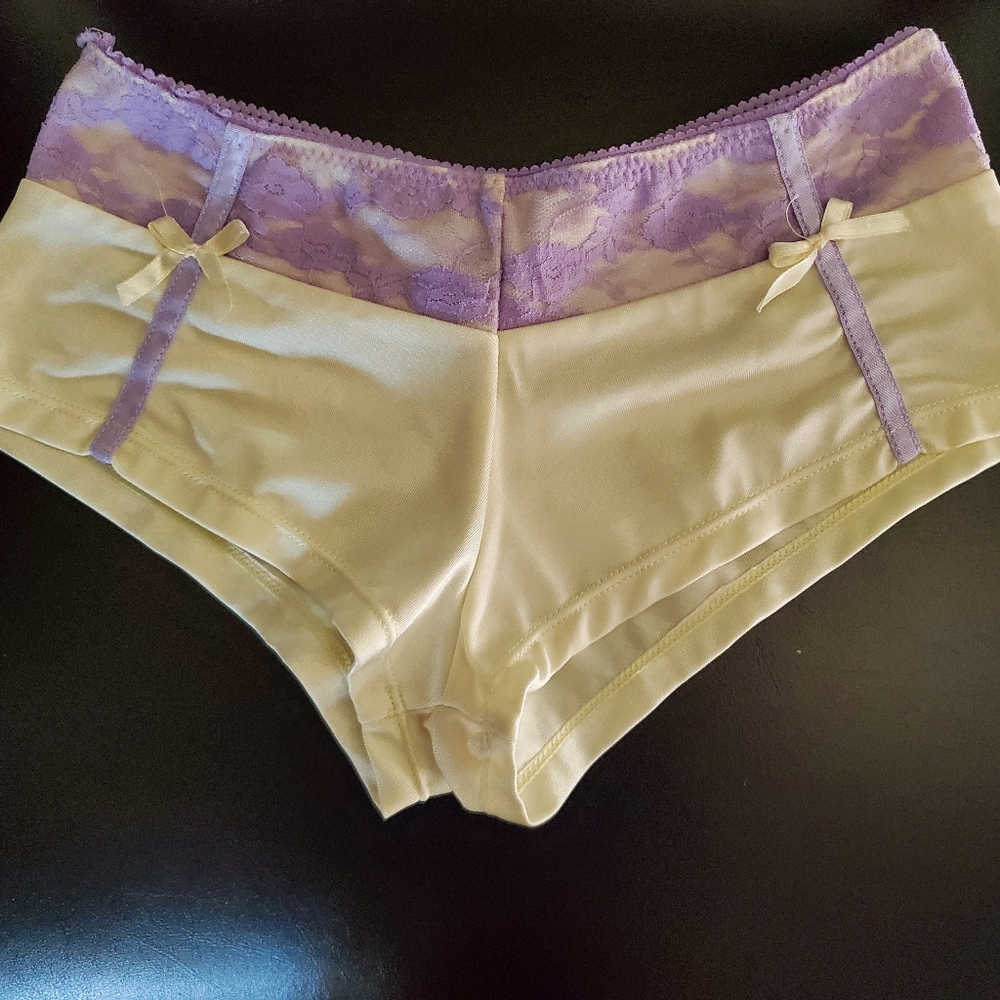 Womans Lace Panties Size Large